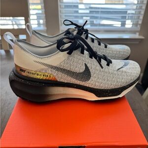 Nike Men’s Invincible 3